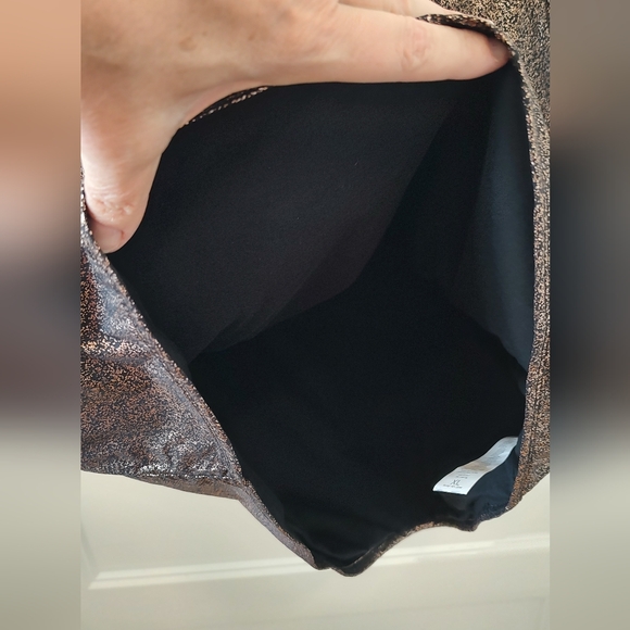 💫Host Pick 💫 Fabletics Liora Vest in Bronze & Black XL - Picture 5 of 6